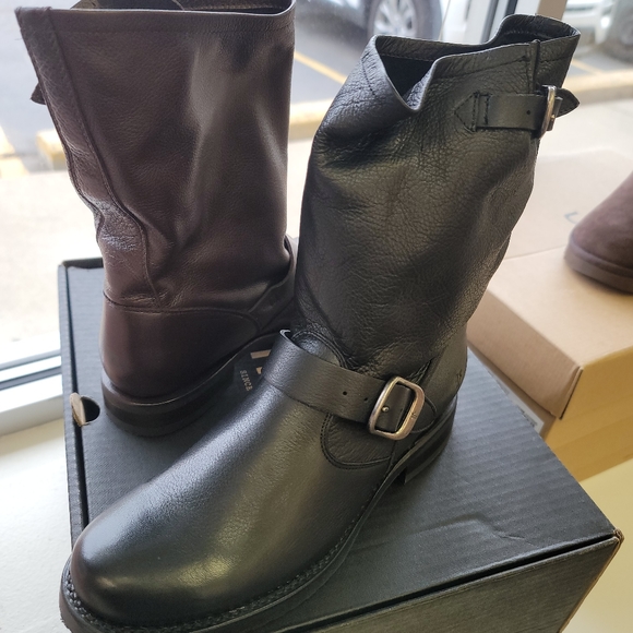 đFrye Women's Veronica Short Boot - Picture 5 of 8